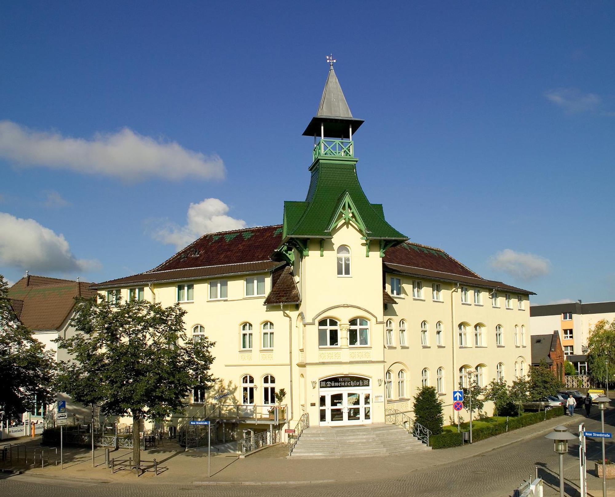 Hotel Duenenschloss Mit Private Spa Zinnowitz Exteriör bild
