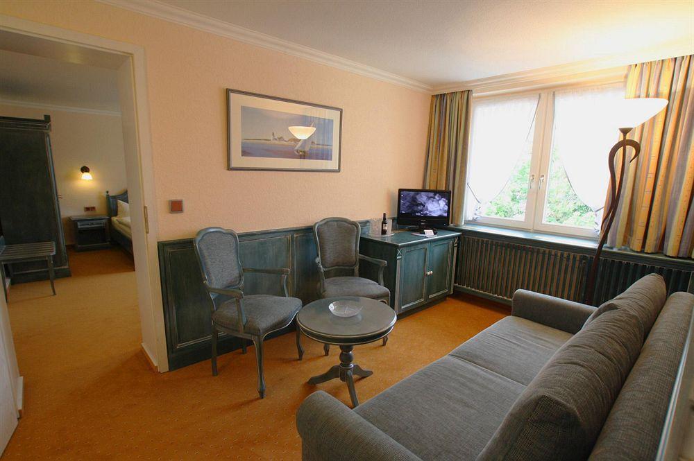 Hotel Duenenschloss Mit Private Spa Zinnowitz Exteriör bild