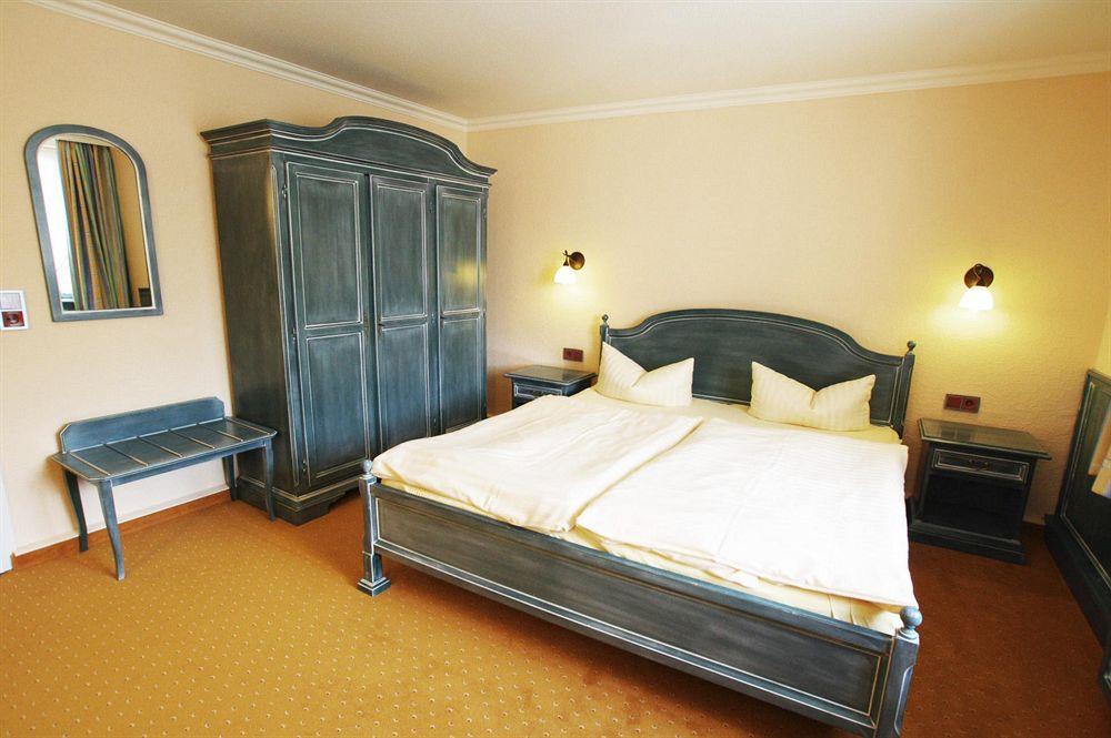 Hotel Duenenschloss Mit Private Spa Zinnowitz Exteriör bild