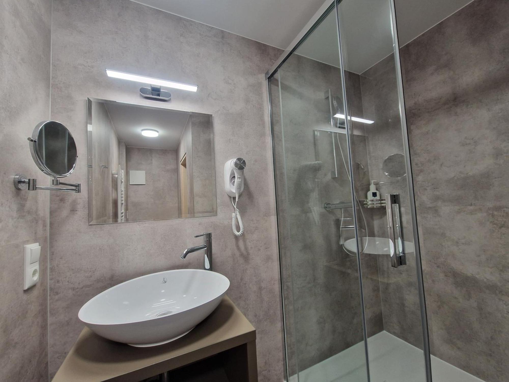 Hotel Duenenschloss Mit Private Spa Zinnowitz Exteriör bild