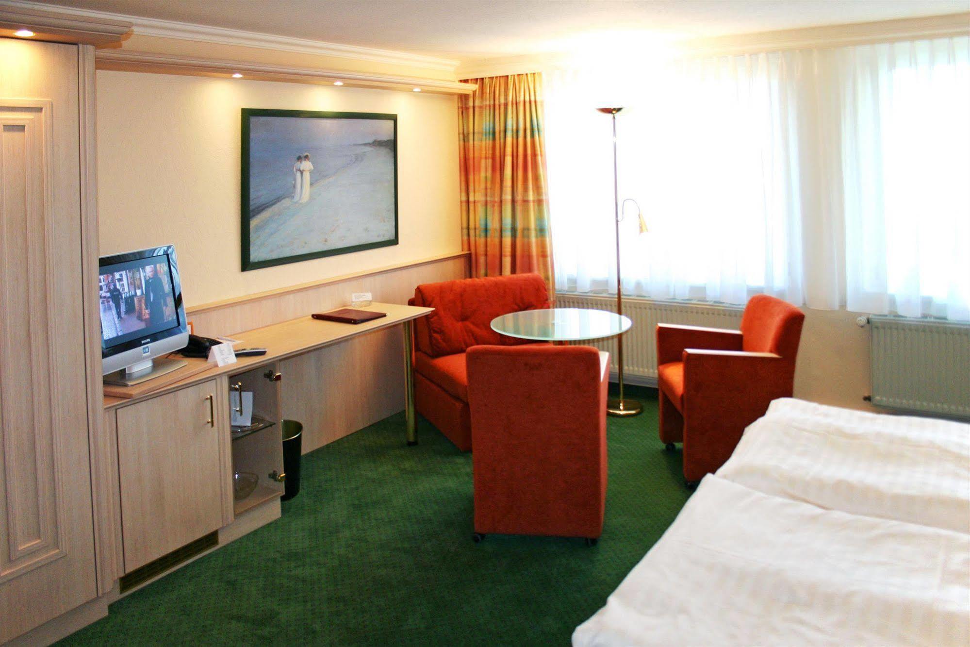 Hotel Duenenschloss Mit Private Spa Zinnowitz Exteriör bild